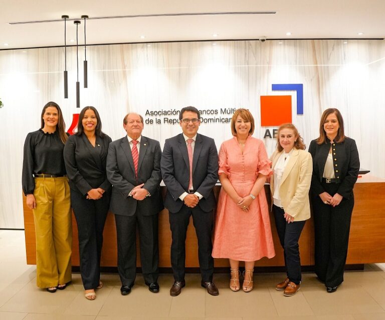 ABA y TransUnion implementarán un score crediticio alternativo para facilitar acceso a viviendas de bajo costo