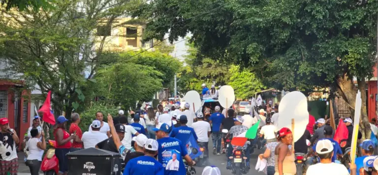 Concluye exitosa caravana respaldada por Dr. Fausto López Solís en apoyo a Abinader y candidatos PRM en La Vega