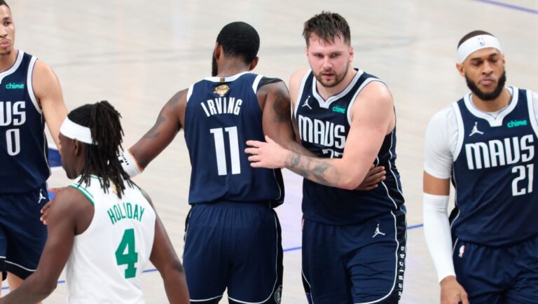 Los Mavericks de Dallas evitan la barrida y extienden Final ante los Celtics