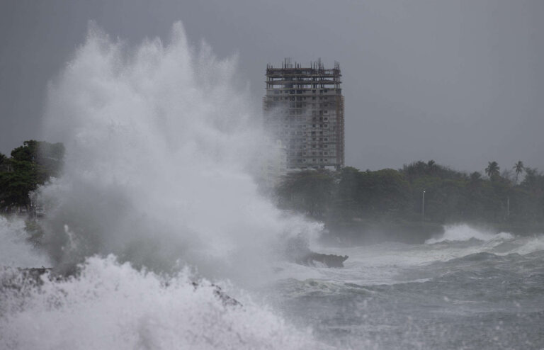 República Dominicana siente efectos indirectos del huracán Beryl