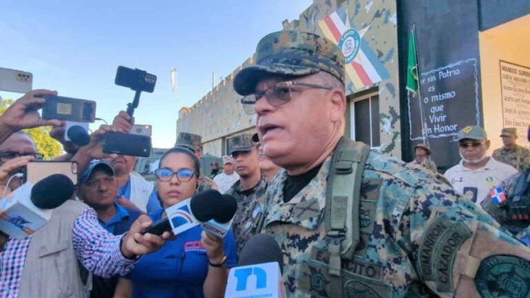 Presidente Luis Abinader designa a Carlos Antonio Fernández Onofre como ministro de Defensa y anuncia nuevas designaciones en las Fuerzas Armadas