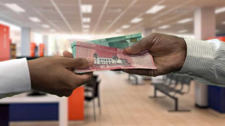 El ahorro creció 14% anual en dos décadas, aún por debajo del promedio regional, plantea la ABA