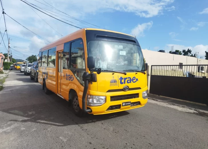 Ministerio de Educación declara desierta licitación de autobuses del Sistema de Transporte Escolar TRAE