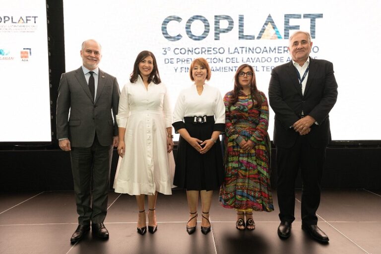 Autoridades y líderes del sector bancario impulsan la colaboración regional como herramienta para afrontar los desafíos del lavado de activos