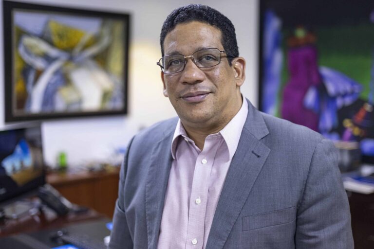 Abinader designa a Carlos Pimentel como director ejecutivo de la Dirección General de Alianzas Público-Privadas