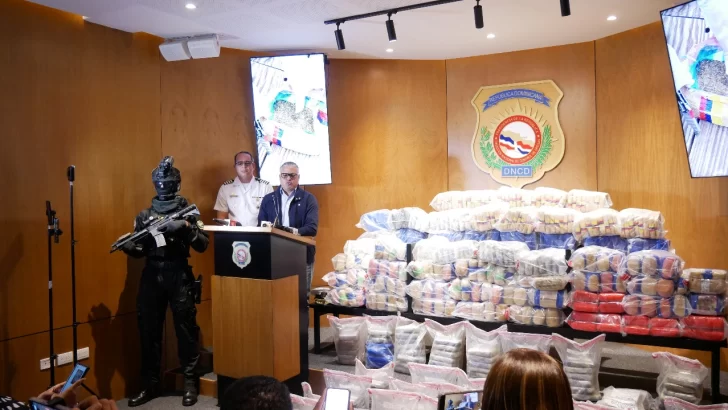 Ocupan alijo de 557 paquetes presumiblemente cocaína y marihuana en la provincia Peravia