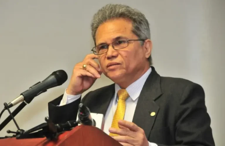 Gobierno y CMD alcanzan acuerdo a favor profesionales de la salud
