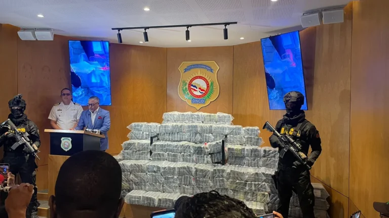 Ocupan 620 paquetes de cocaína en las costas de La Altagracia