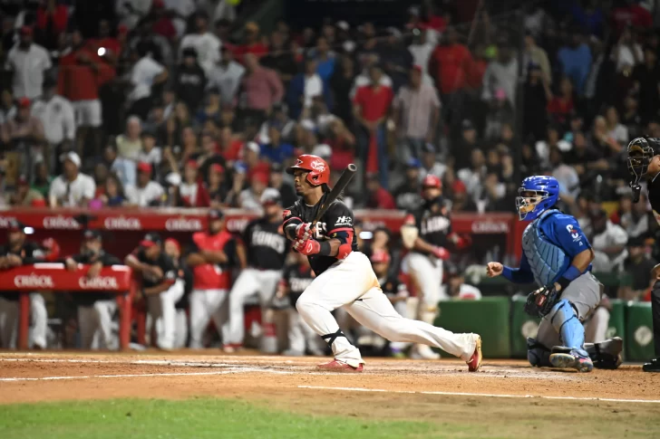 Escogido empata serie final con sencillo de Jean Segura