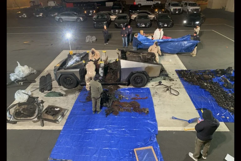 Soldado usó ChatGPT para planear la explosión de un Tesla Cybertruck en Las Vegas