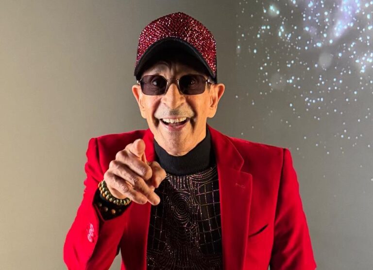 Jossie Esteban presenta su nuevo éxito “Locura Automática”