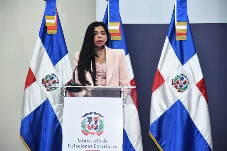 Yeni Berenice Reynoso, nueva procuradora general de la República