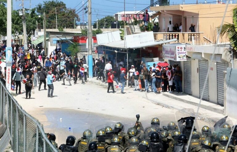 Policía dice que todo estuvo bajo control durante la marcha en Friusa