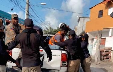 f1cf35b3-de9b-4e4f-adc8-a2cbbd41ac04-c95096b7-focus-0.04-0.24-375-240