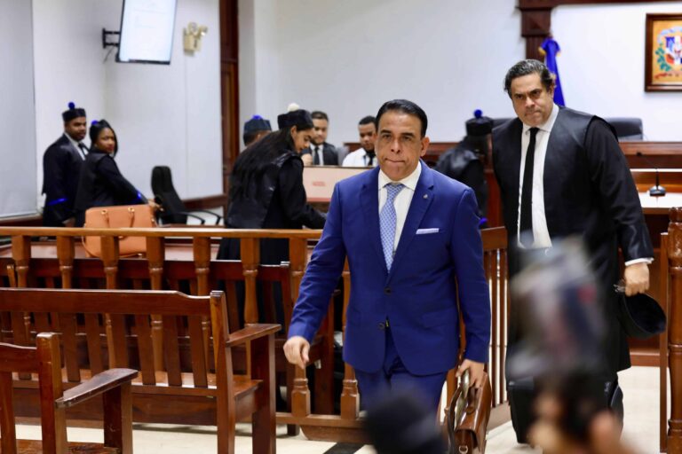 Tribunal condena a Alexis Medina por corrupción