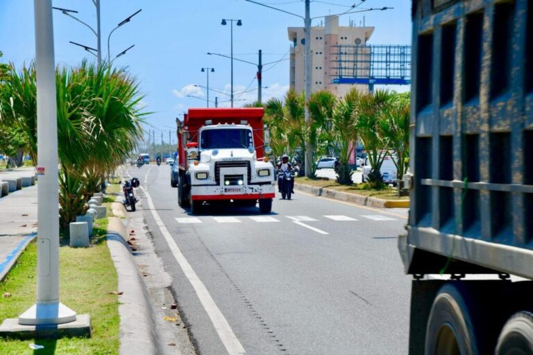 Intrant prohíbe circulación de vehículos de carga durante Semana Santa 2025