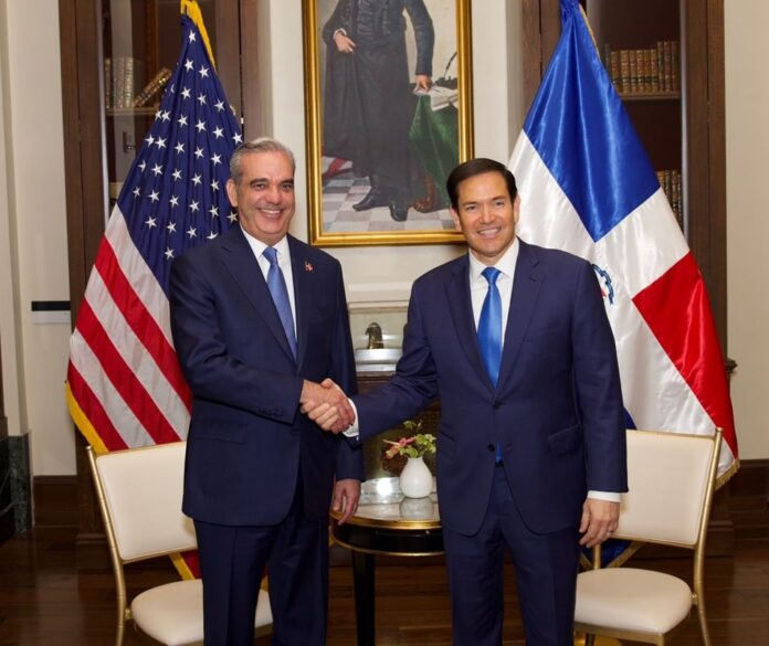 GqZFmGcW0AAA0h--min (1)