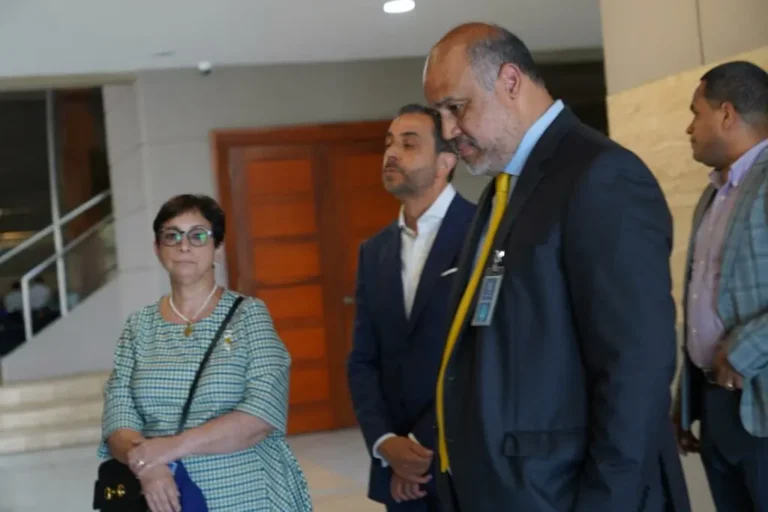 Ministerio Público: intimidación a testigo y pruebas justifican prisión preventiva y domiciliaria contra Antonio y Maribel Espaillat