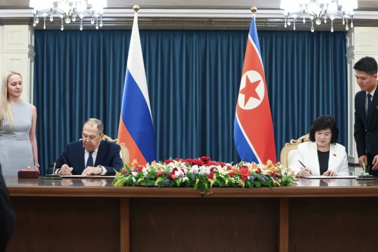 Rusia advierte a EEUU, Corea del Sur y Japón de no formar una alianza contra Corea del Norte