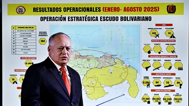 Venezuela anuncia el despliegue de 15.000 efectivos en estados fronterizos con Colombia