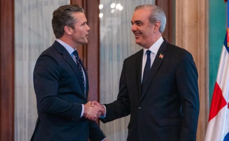 Secretario de Defensa de Estados Unidos, Pete Hegseth, asegura respaldo de su país a la República Dominicana
