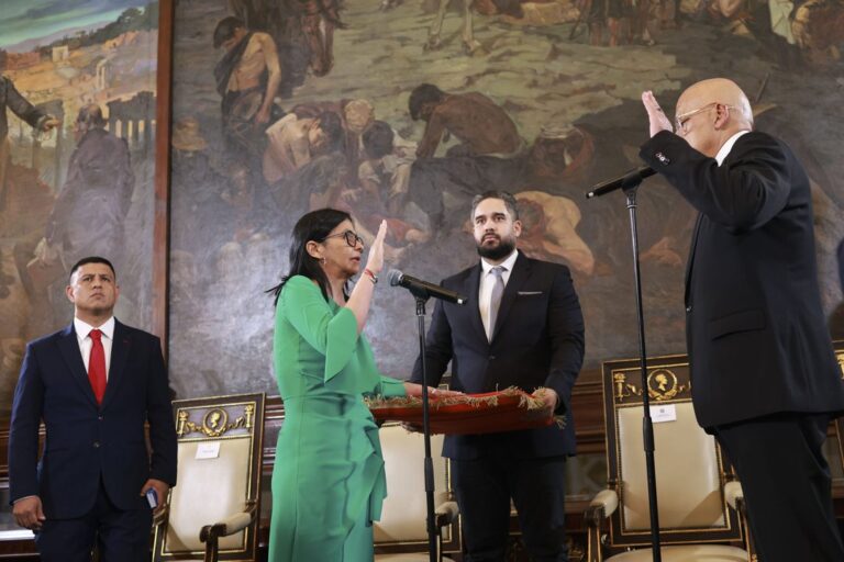 El chavismo abre un nuevo capítulo político con Delcy Rodríguez, su primera presidenta