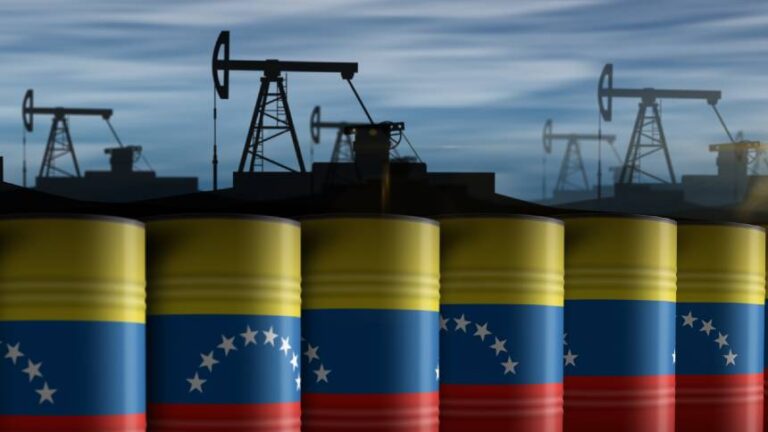 Trump dice que petroleras de EEUU invertirán miles de millones de dólares en Venezuela