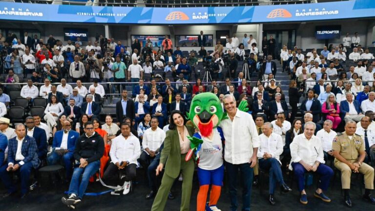 Presidente Abinader inaugura la remodelada Arena Banreservas Virgilio Travieso Soto