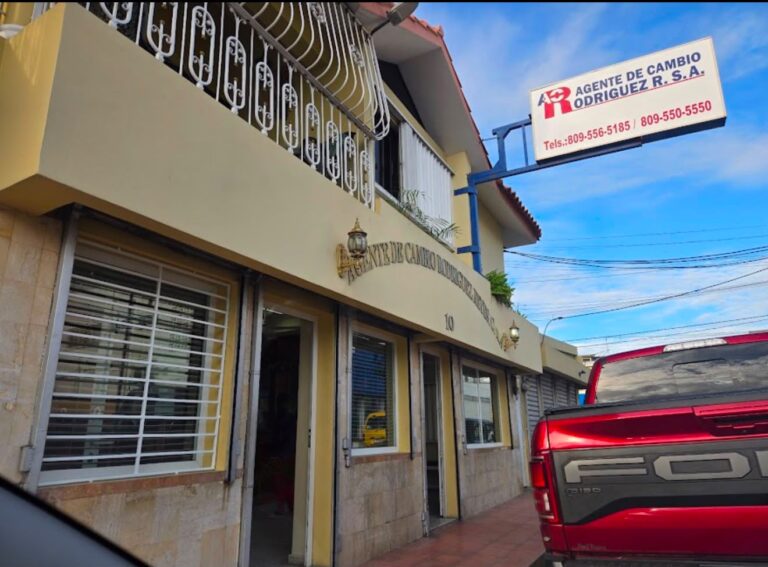 Empresa textil presenta querella por abuso de confianza y asociación de malhechores contra casa de cambio por RD$7.5 millones