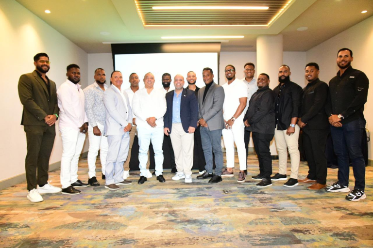 República Dominicana presenta su equipo de béisbol para los Centroamericanos y del Caribe